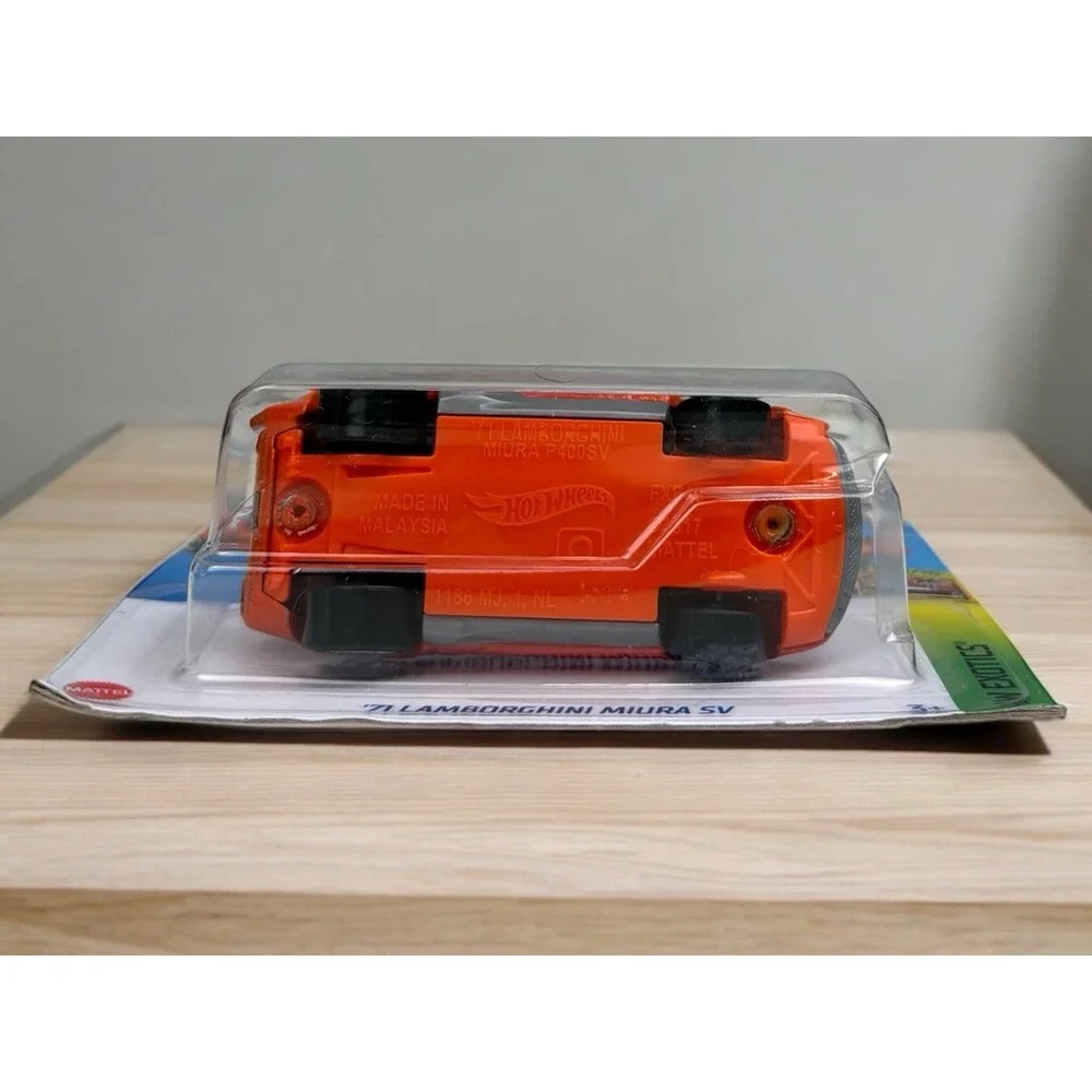 2022 Hot Wheels HW EXOTICS 5/10 '71 Lamborghini Miura SV 202/250 (Orange)